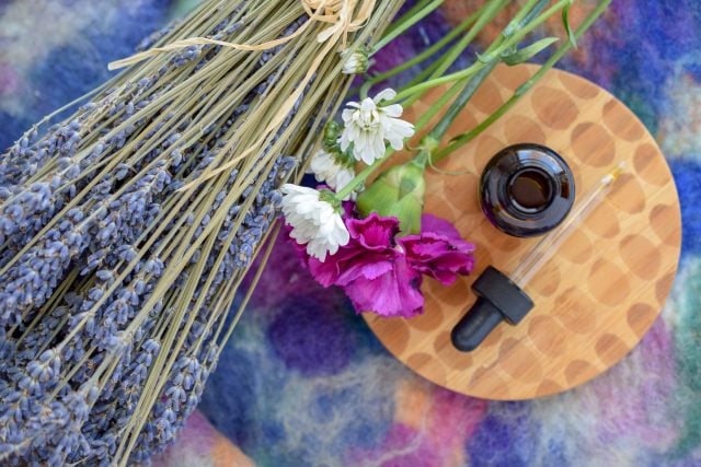 DIY Facial Oil wood board flowers lavender