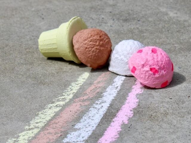 TweeMade non toxic sidewalk chalk